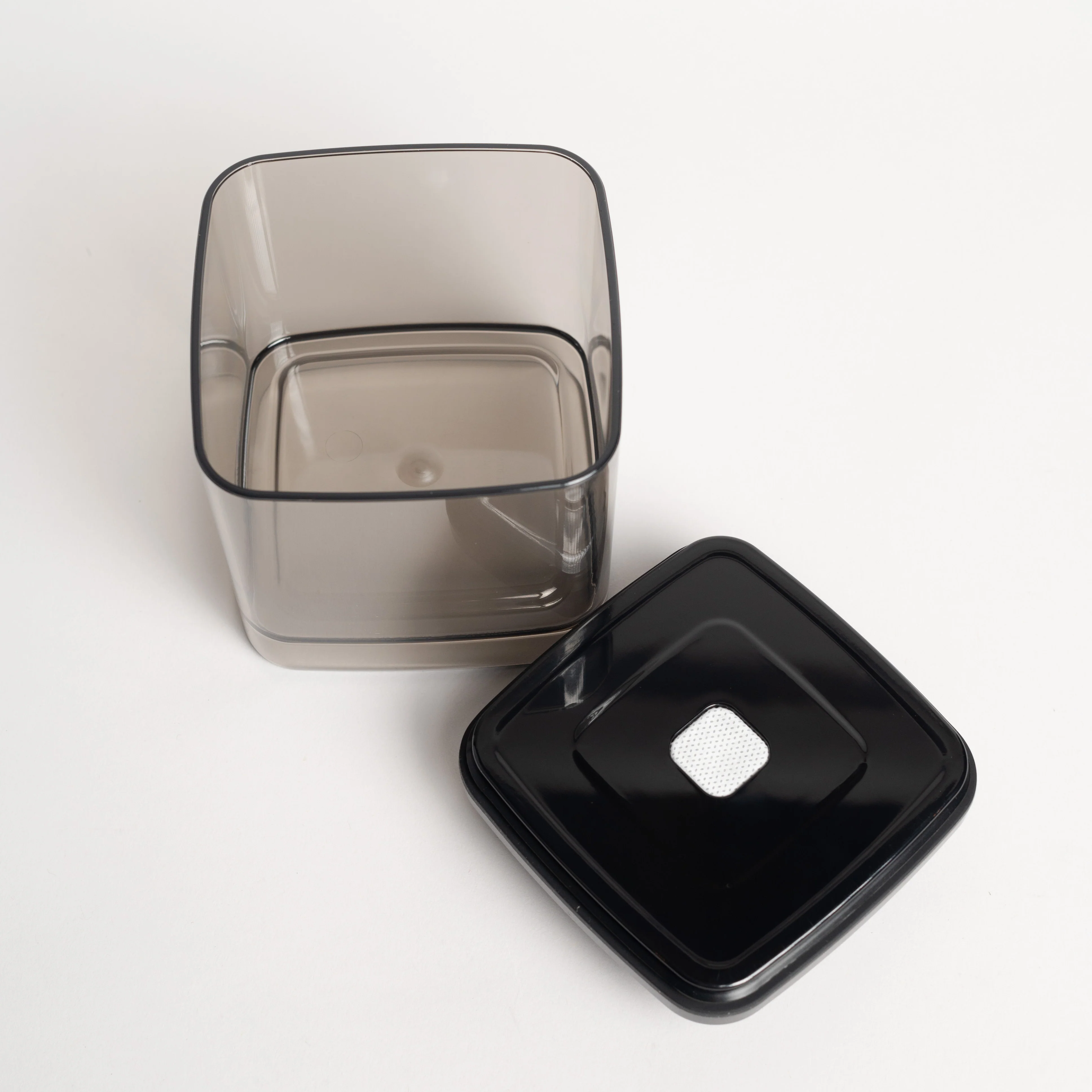 Ankomn - Turn-N-Seal Vacuum container - Semi-Black - Image 4